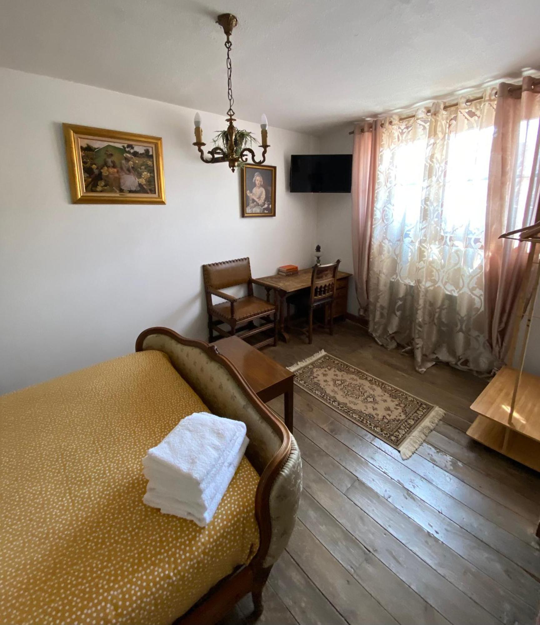 Os-Thel, Chambres A Louer Tautavel 外观 照片